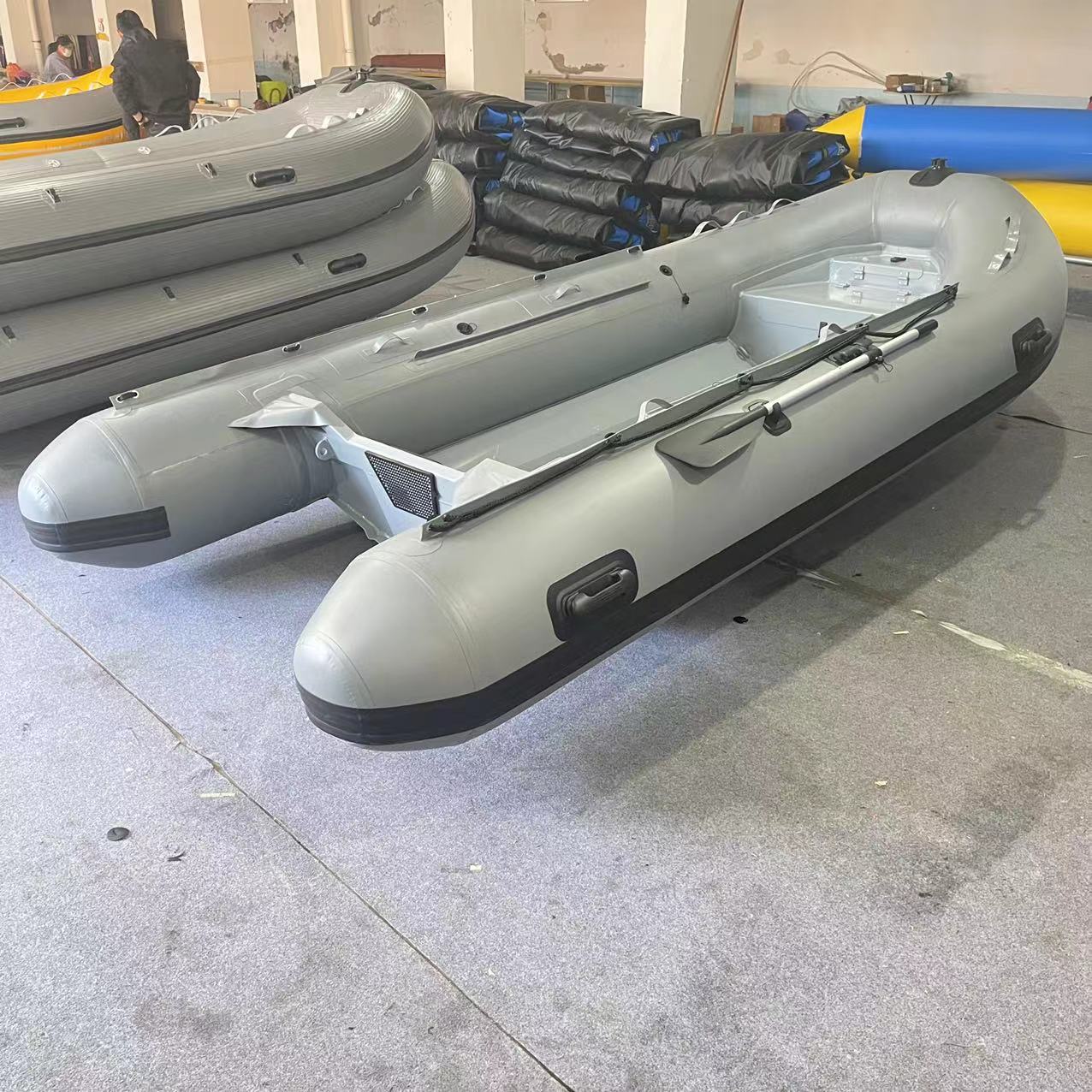 Barco inflável de casco de alu - Inflatable Boat 4 Person avaliação e preço