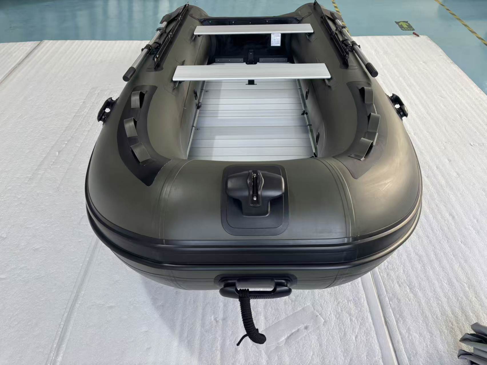 Barco Inflável de PVC com Fund - Inflatable Boat 4 Person avaliação e preço